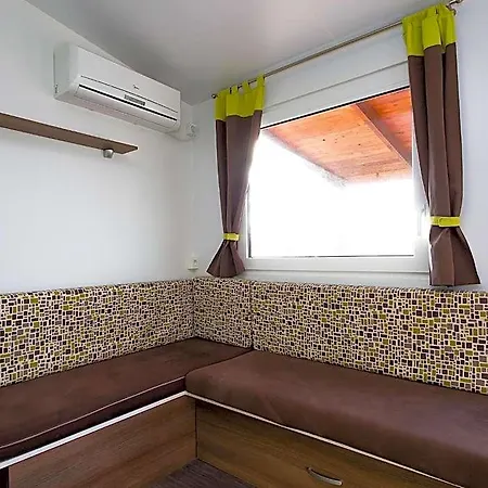 Zelena Laguna Mobile Homes 4*