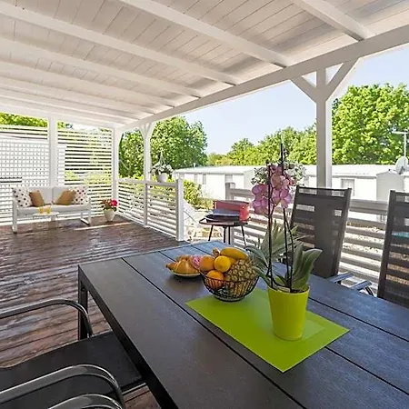 Zelena Laguna Mobile Homes 호텔 4*